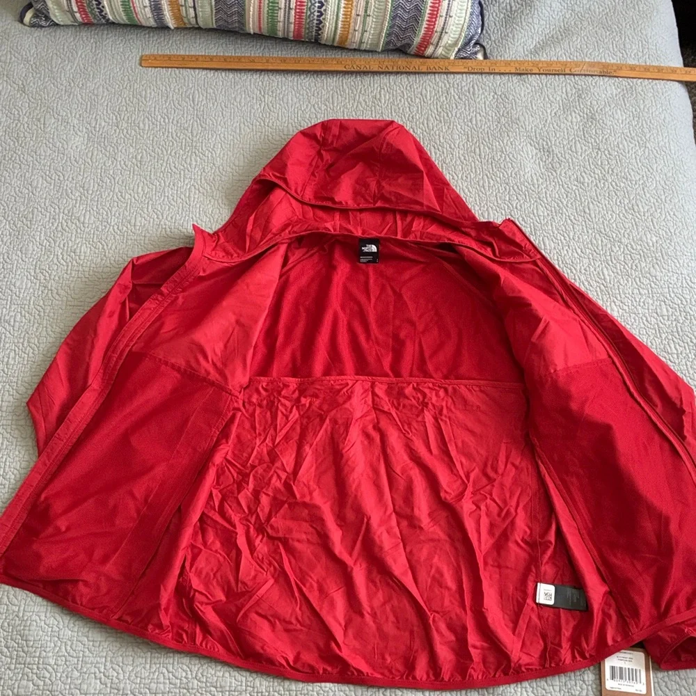 New The North Face Flyweight Pompeian Red Hooded Packable Windbreaker Large Coat